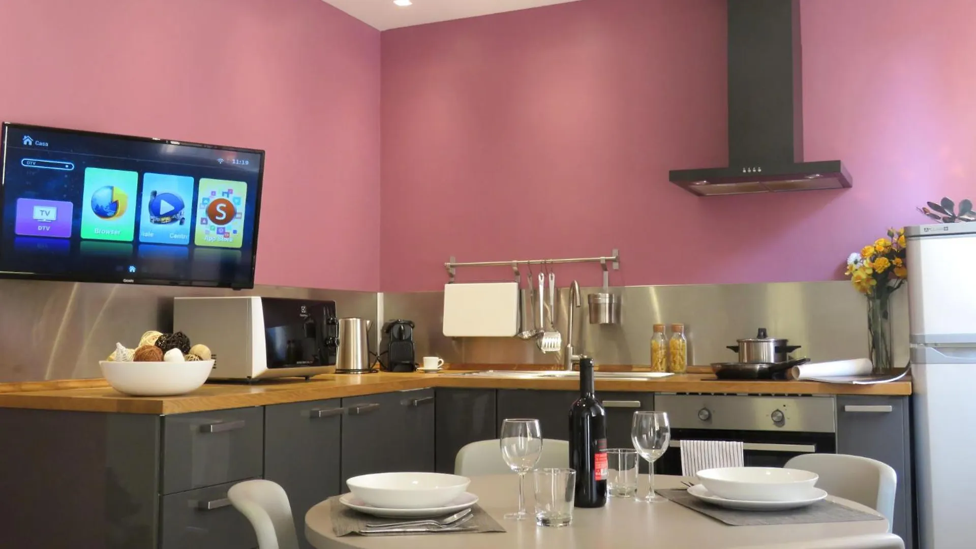 8 Colonne Apartments Bologna Italy