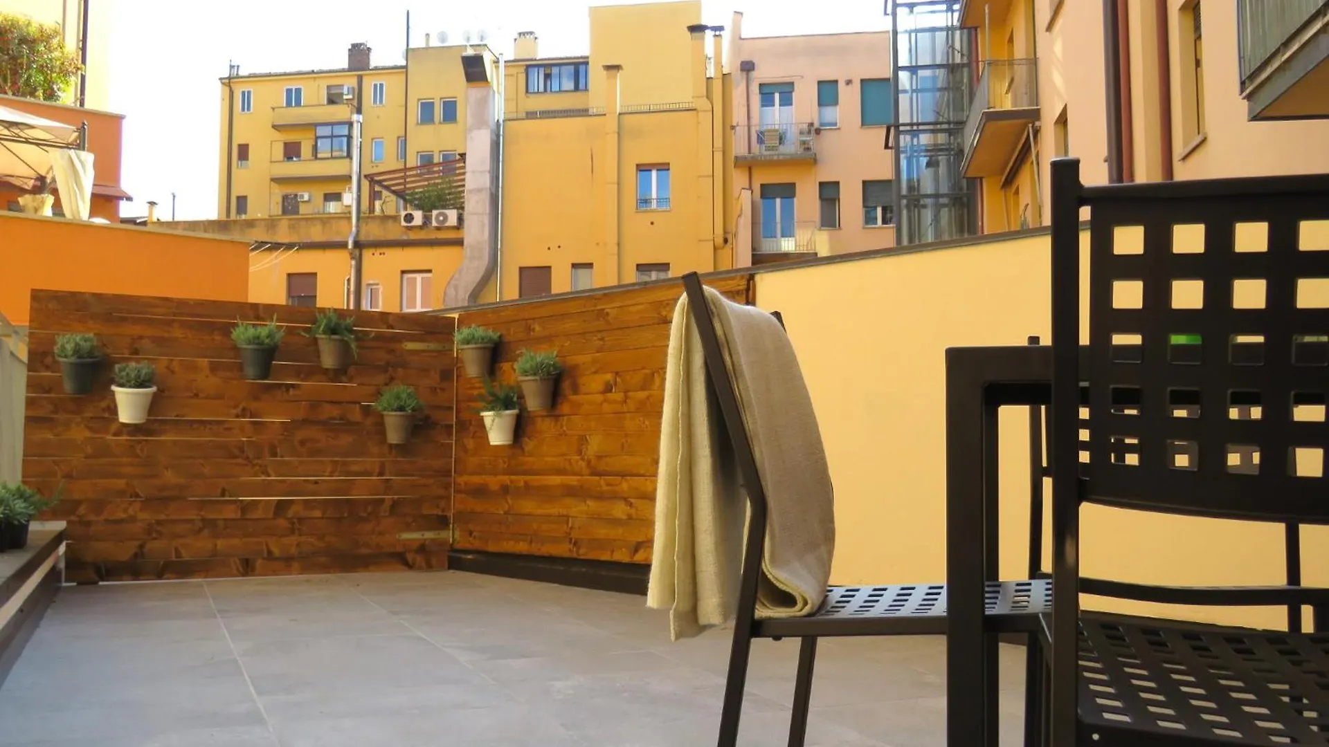 8 Colonne Apartments Bologna