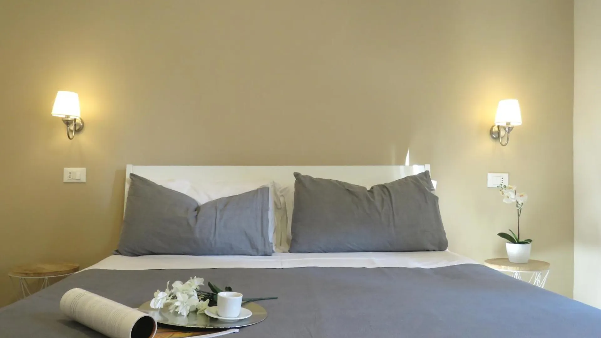 8 Colonne Apartments Bologna