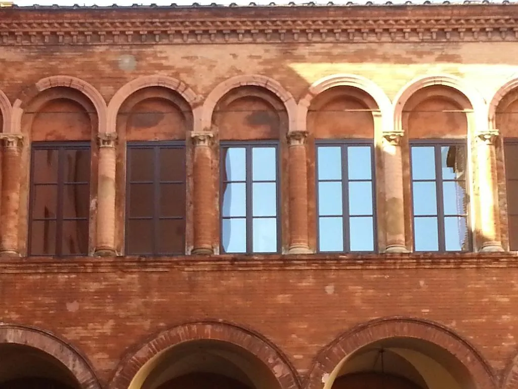 8 Colonne Apartments Bologna