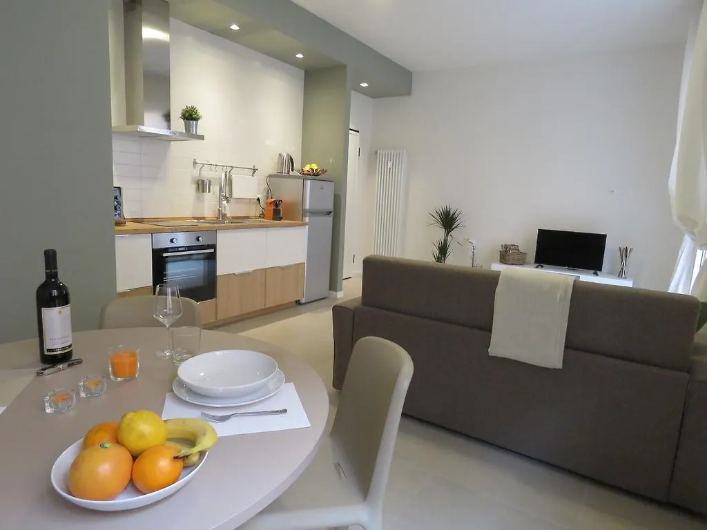 8 Colonne Apartments Bologna