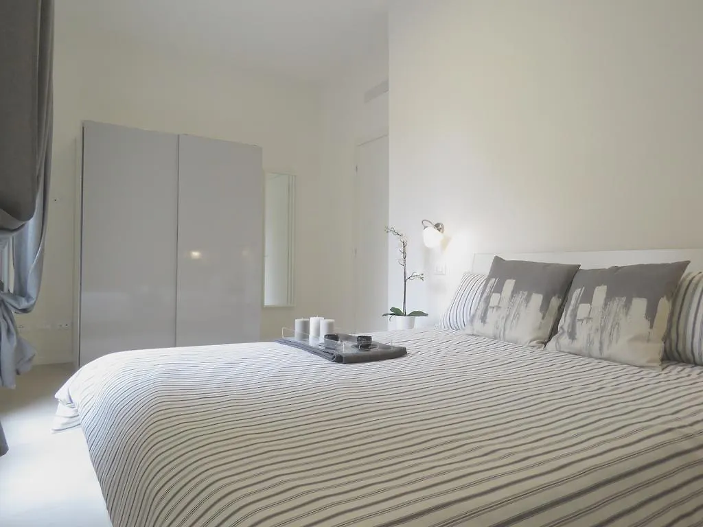 8 Colonne Apartments Bologna