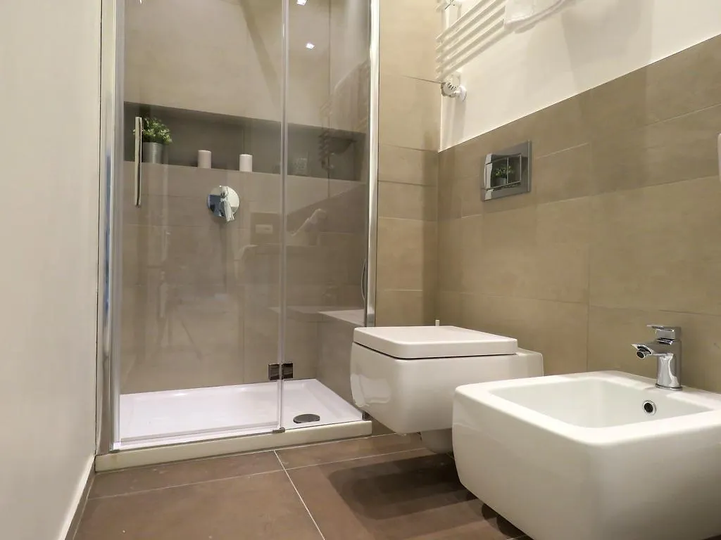 8 Colonne Apartments Bologna Italy
