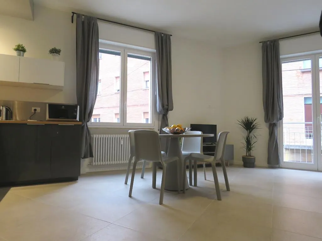 8 Colonne Apartments Bologna